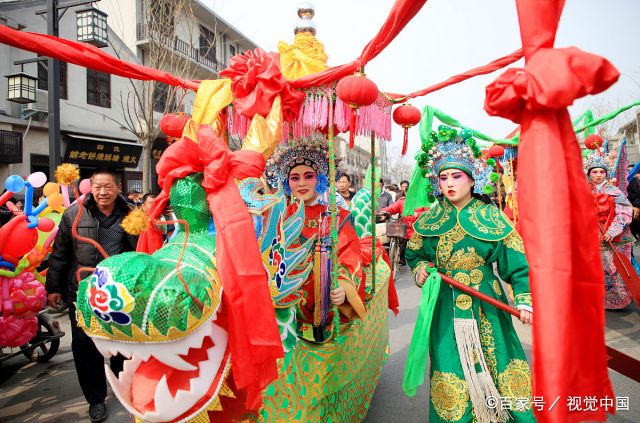 河南安阳:道口火神庙会社火表演精彩纷呈
